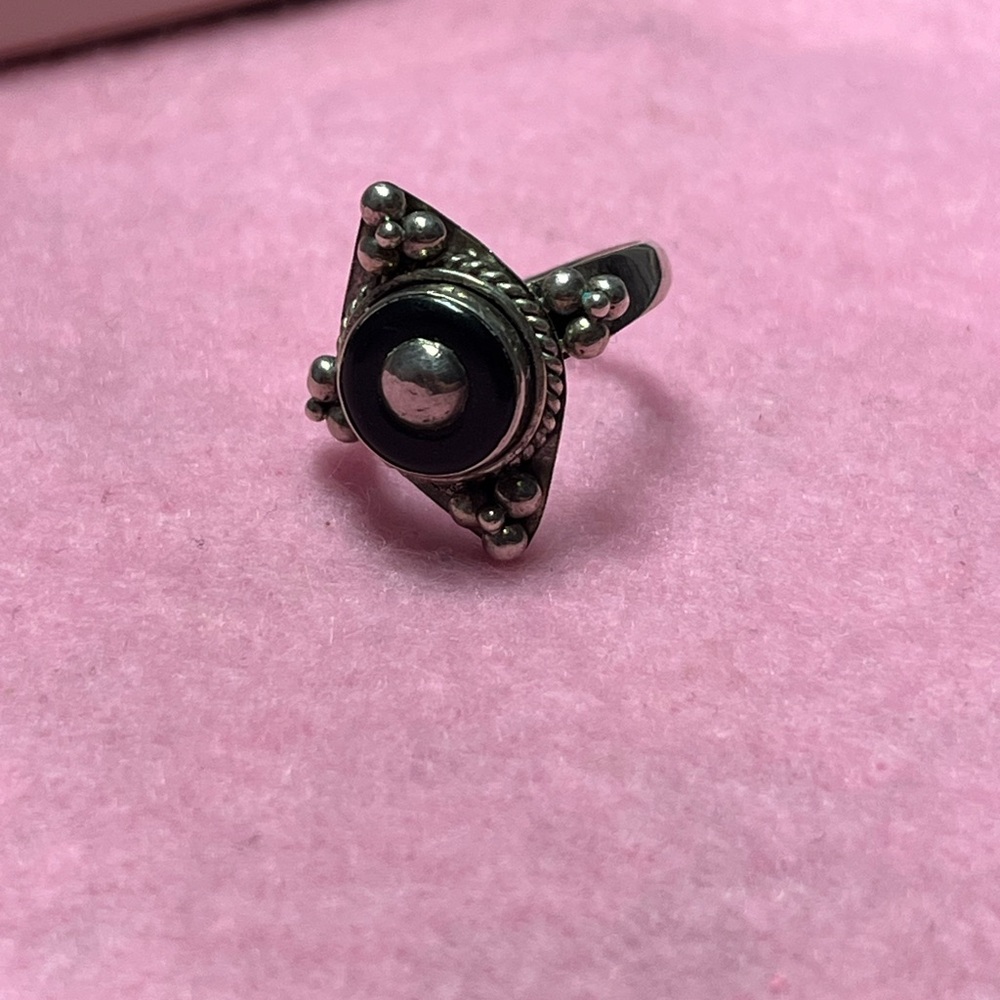 Sterling silver Black onyx Ring size 5